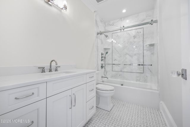 4 Club Way, Rumson, NJ 07760