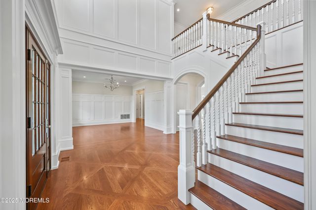 4 Club Way, Rumson, NJ 07760