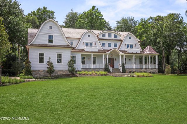 4 Club Way, Rumson, NJ 07760