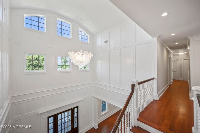 4 Club Way, Rumson, NJ 07760