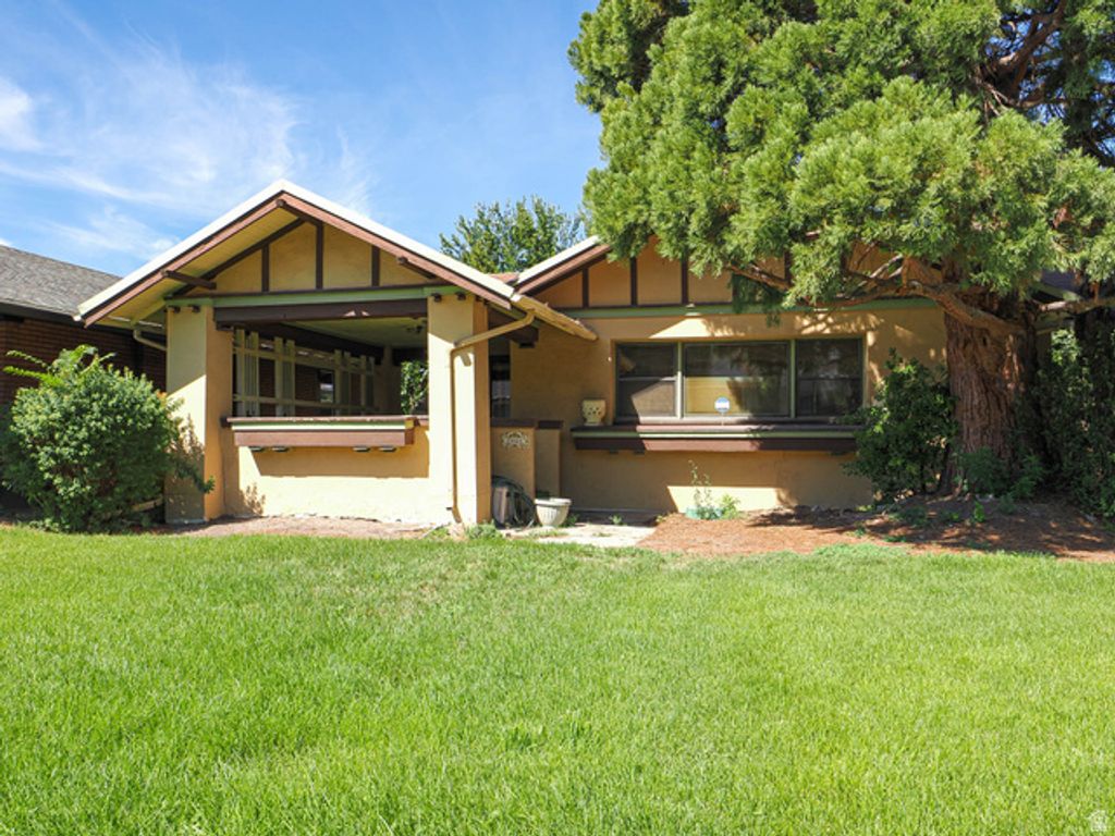2466 S HIGHLAND DR, Salt Lake City, UT 84106 — exterior