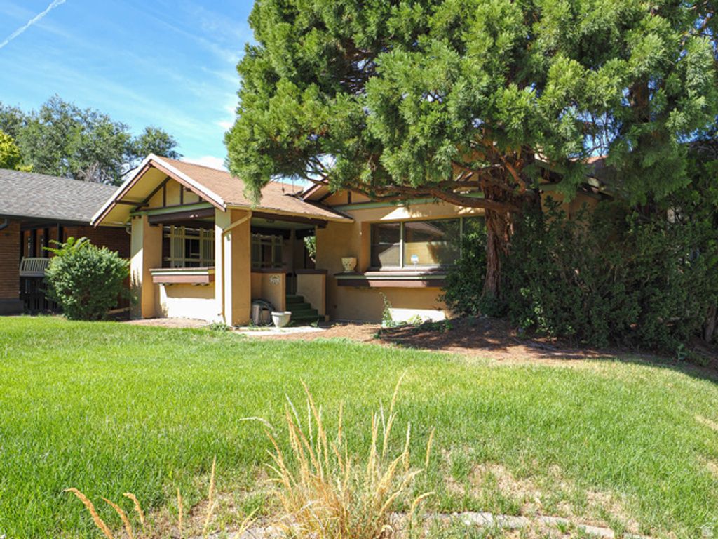 2466 S HIGHLAND DR, Salt Lake City, UT 84106 — photo 3