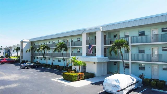 9200 MIDNIGHT PASS ROAD 24, Sarasota, FL 34242