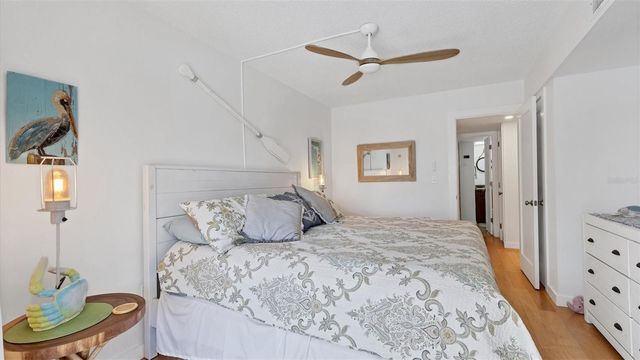 9200 MIDNIGHT PASS ROAD 24, Sarasota, FL 34242