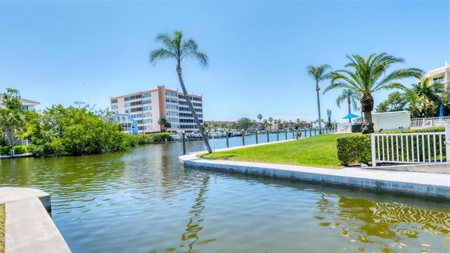 9200 MIDNIGHT PASS ROAD 24, Sarasota, FL 34242