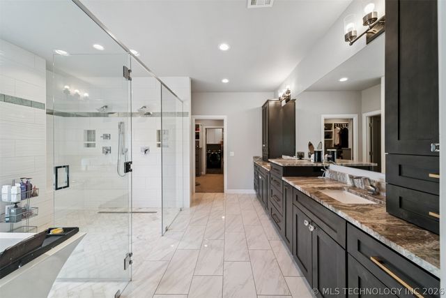17243 S 21st East Avenue, Mounds, OK 74047