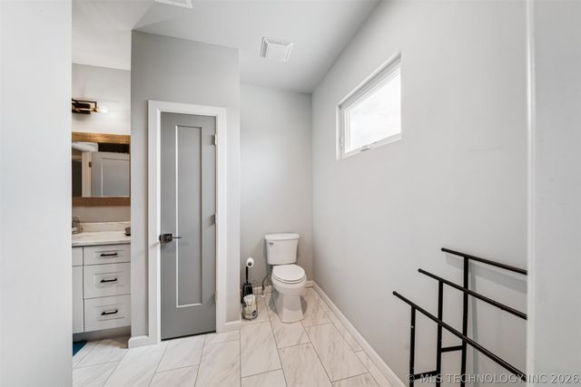 17243 S 21st East Avenue, Mounds, OK 74047