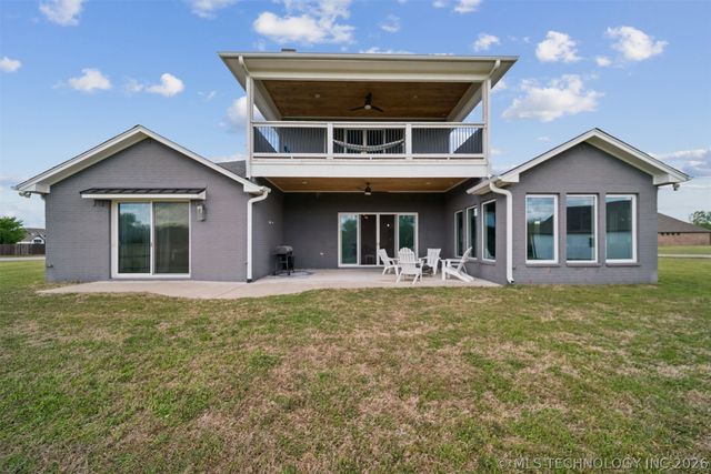 17243 S 21st East Avenue, Mounds, OK 74047
