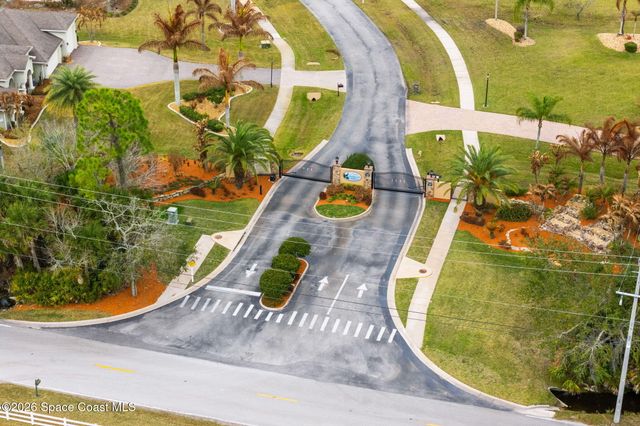 5137 Royal Paddock Way, Merritt Island, FL 32953