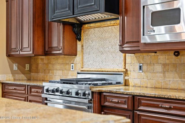 5137 Royal Paddock Way, Merritt Island, FL 32953