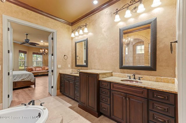 5137 Royal Paddock Way, Merritt Island, FL 32953