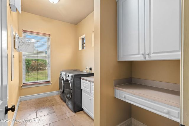 5137 Royal Paddock Way, Merritt Island, FL 32953