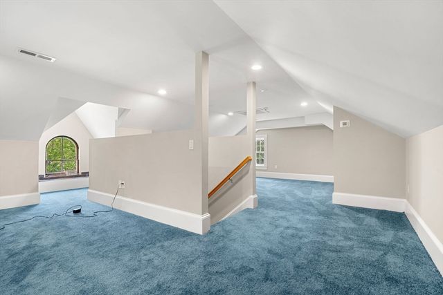 275 S Main St, Andover, MA 01810