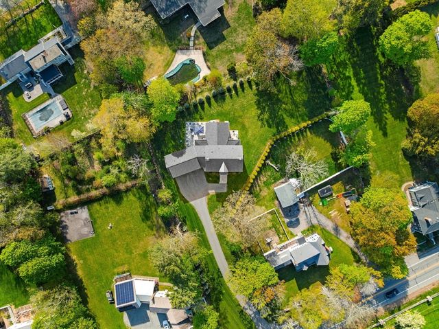275 S Main St, Andover, MA 01810