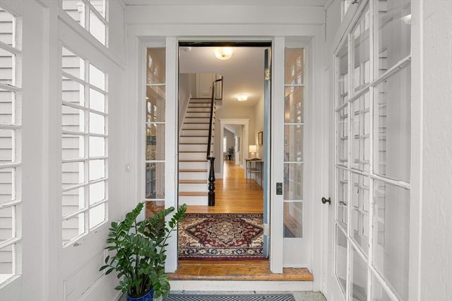 275 S Main St, Andover, MA 01810