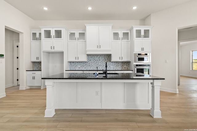 241 Stone Loop, Castroville, TX 78009