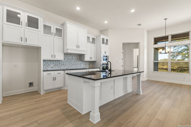 241 Stone Loop, Castroville, TX 78009