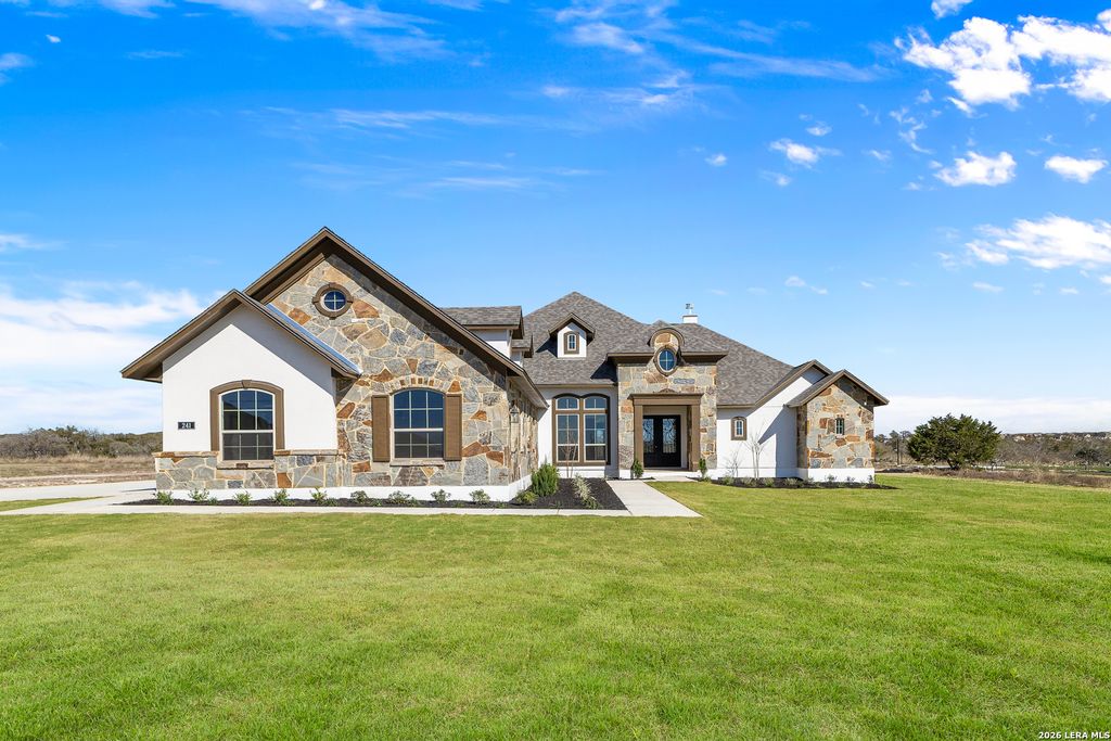 241 Stone Loop, Castroville, TX 78009