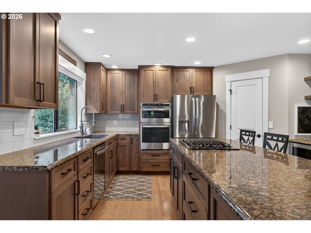 10217 Sw MORATOC Dr, Tualatin, OR 97062