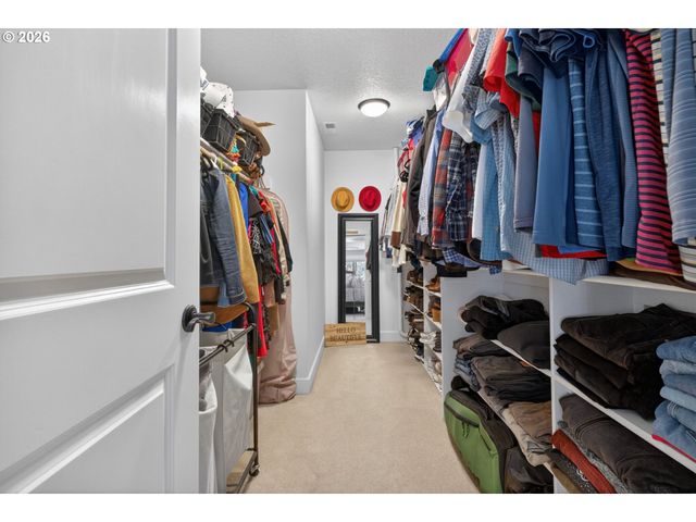 10217 Sw MORATOC Dr, Tualatin, OR 97062