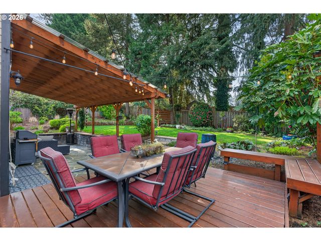 10217 Sw MORATOC Dr, Tualatin, OR 97062