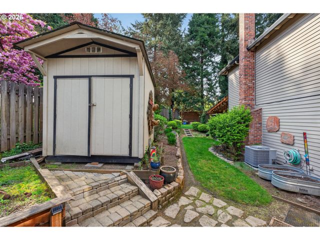 10217 Sw MORATOC Dr, Tualatin, OR 97062