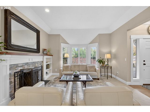 10217 Sw MORATOC Dr, Tualatin, OR 97062
