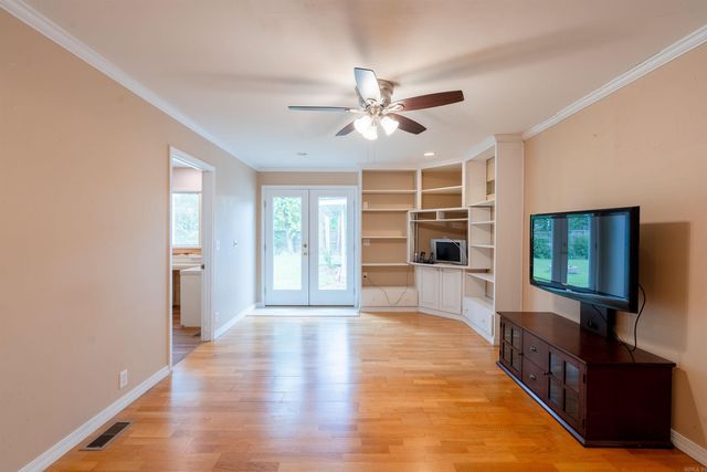 1023 Lakeshore Drive, Heber Springs, AR 72543