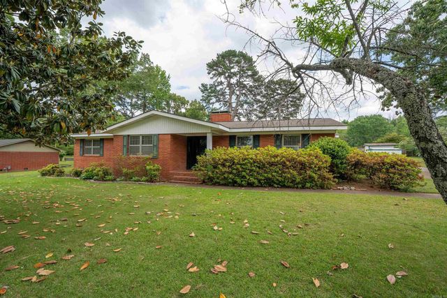 1023 Lakeshore Drive, Heber Springs, AR 72543