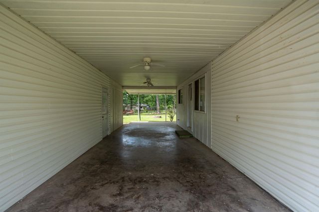 1023 Lakeshore Drive, Heber Springs, AR 72543