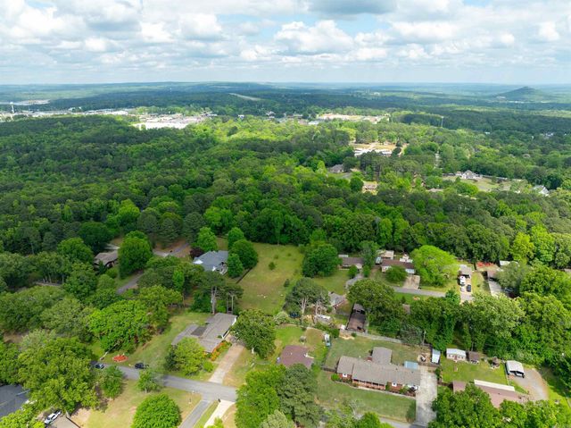1023 Lakeshore Drive, Heber Springs, AR 72543