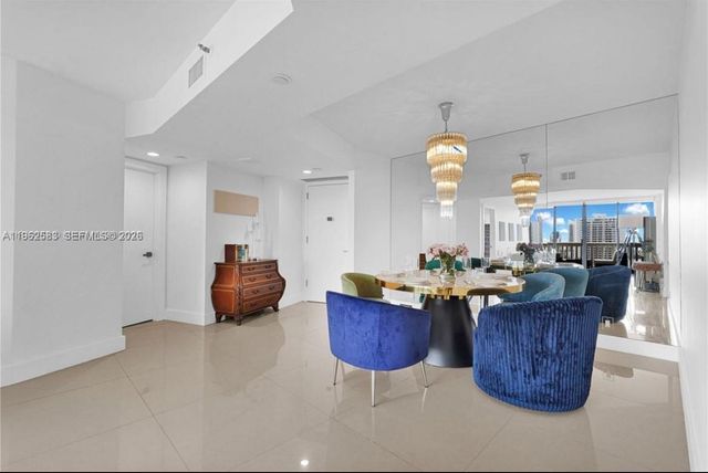 1000 W Island Blvd 2508, Aventura, FL 33160