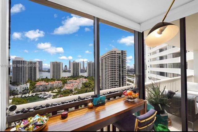 1000 W Island Blvd 2508, Aventura, FL 33160