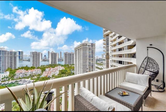 1000 W Island Blvd 2508, Aventura, FL 33160