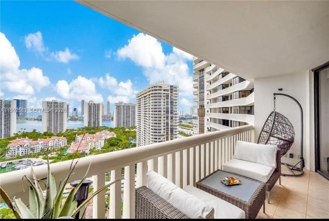 1000 W Island Blvd 2508, Aventura, FL 33160