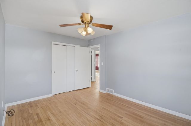 534 Desmond Drive, Woodstock, IL 60098