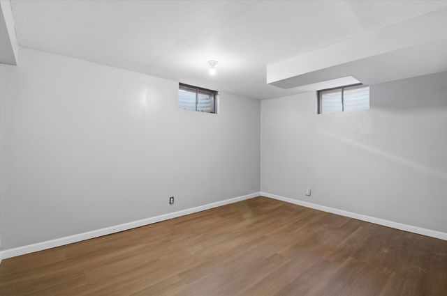 534 Desmond Drive, Woodstock, IL 60098