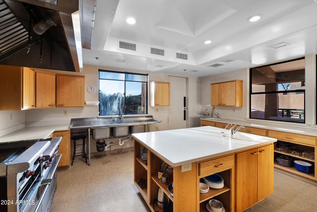 333 SCHNEBLY HILL Road, Sedona, AZ 86336