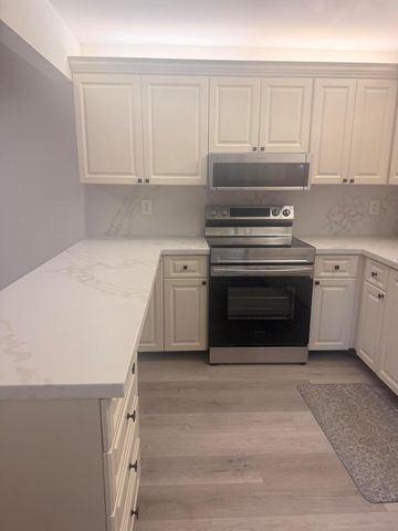 2622 NW 7th Court B, Delray Beach, FL 33445