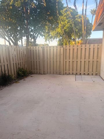 2622 NW 7th Court B, Delray Beach, FL 33445