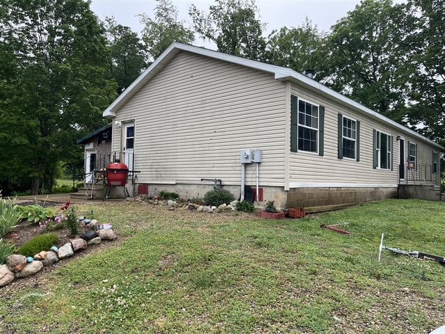 41261 County Road 681, Bangor, MI 49013