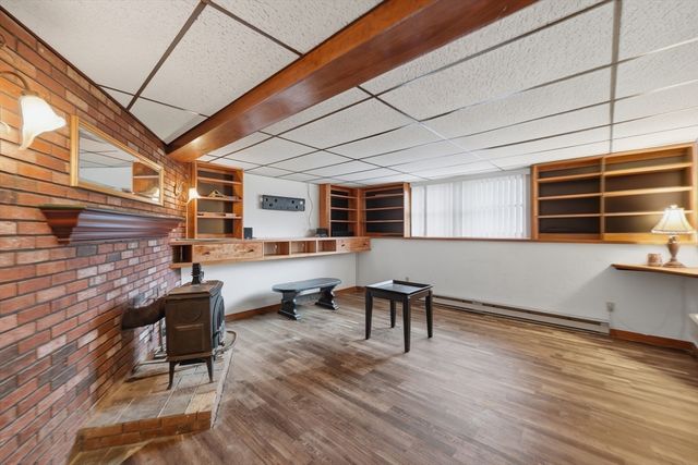 128 Derby St, Worcester, MA 01604