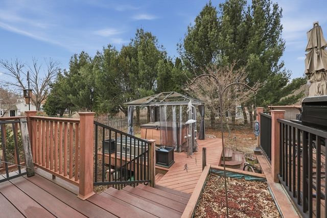 128 Derby St, Worcester, MA 01604