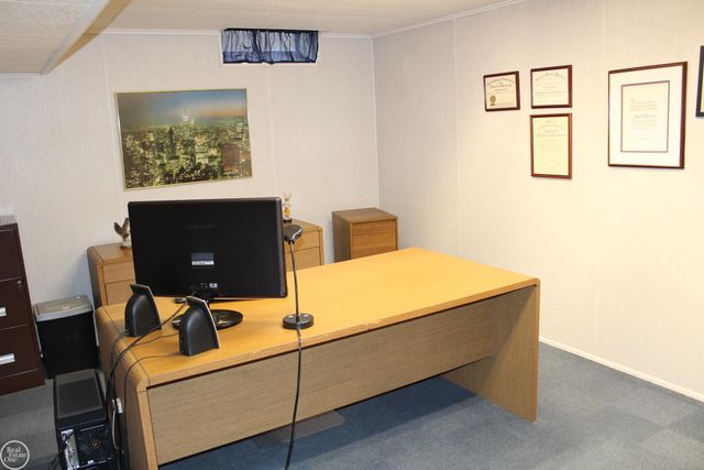 20081 Calumet Drive, Clinton Twp, MI 48038