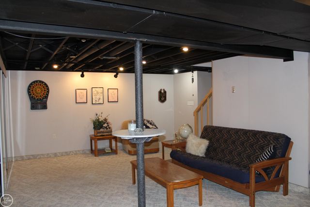 20081 Calumet Drive, Clinton Twp, MI 48038