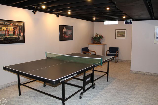 20081 Calumet Drive, Clinton Twp, MI 48038