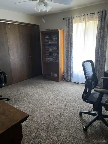 513 Sanders Drive, Hamilton, OH 45013