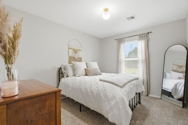 10324 S Olmsted Place, Jenks, OK 74037