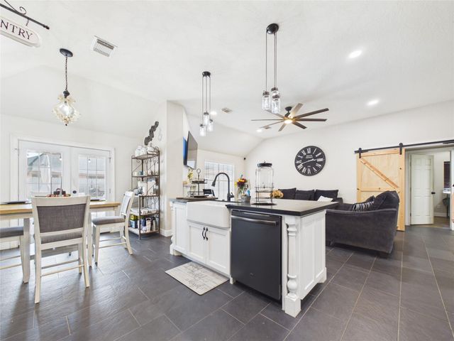 1010 Wisdom Drive, Deer Park, TX 77536