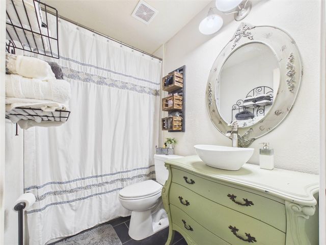 1010 Wisdom Drive, Deer Park, TX 77536